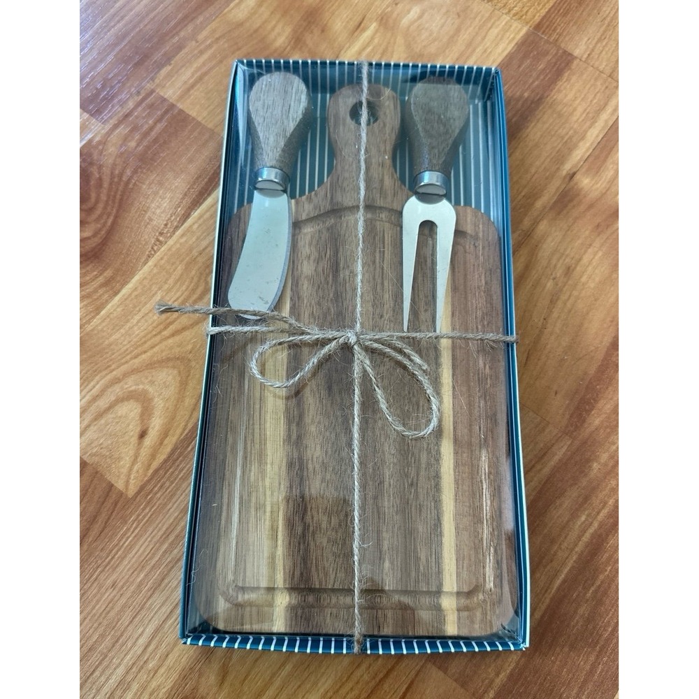 Acacia wood cheese board and‎ knife set